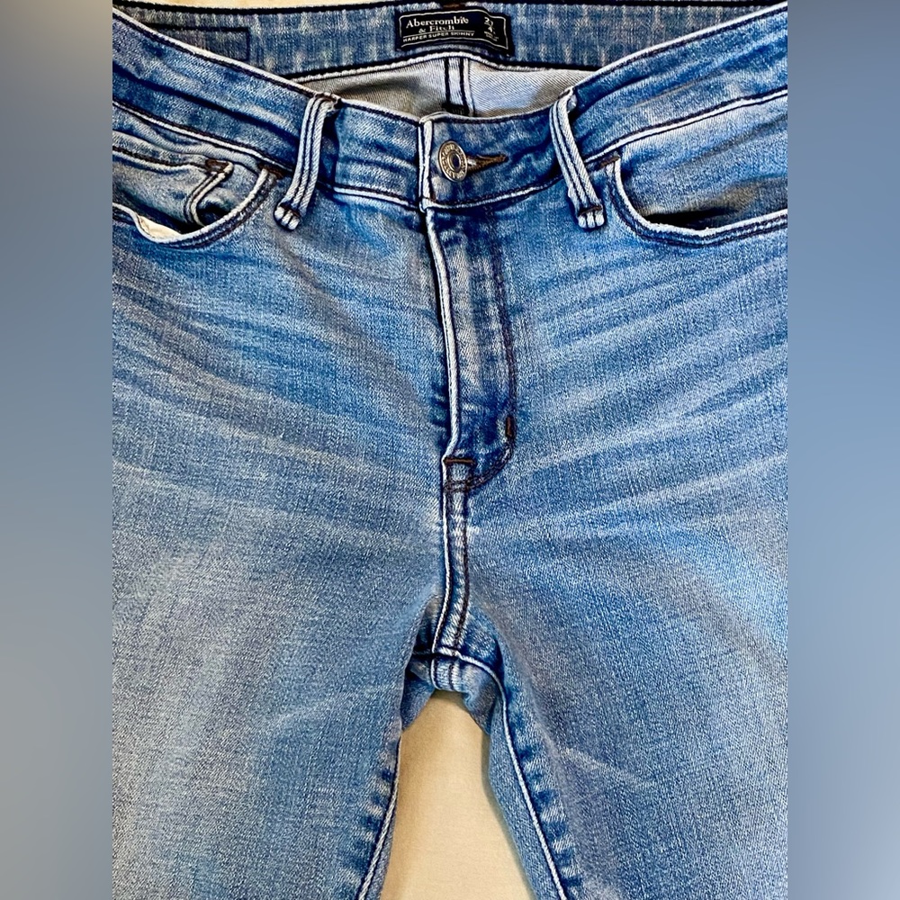 A&F Harper Super Skinny Jeans